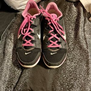 Size 8 women’s Nike shoes